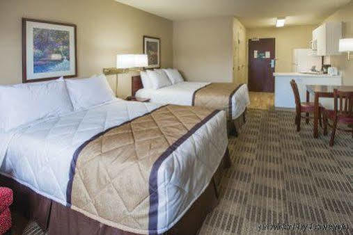 Extended America Select - - Stadium Blvd Hotel 2*